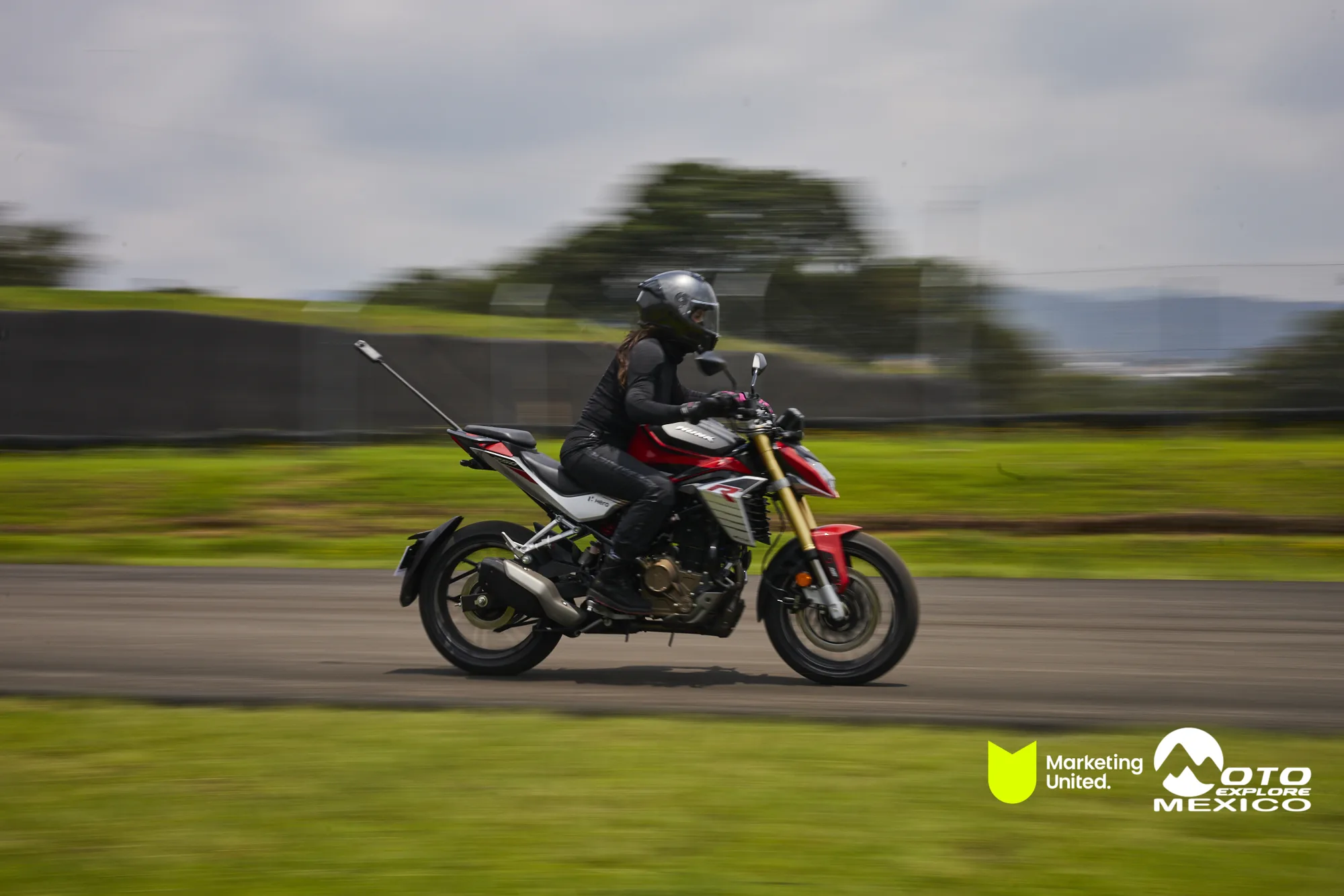 HUNK TRACKDAY 372